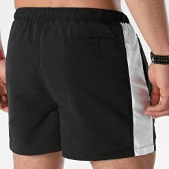 Bon marché 🎁 Short De Bain A Bandes Tamarollo SLB13209 Noir Blanc de Ellesse ⭐ -Ellesse Soldes ellesse 264395 SLB13209 BLACK 20210430T155915 06
