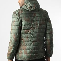 Nouveau 😍 Doudoune A Capuche Lombardy SHK01115 Vert Kaki Camouflage de Ellesse 🔔 -Ellesse Soldes ellesse 286042 SHK01115 CAMO 20210930T152710 04