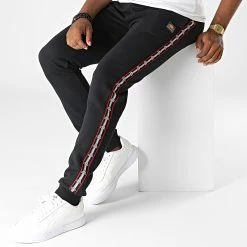 Sortie ⭐ Pantalon Jogging A Bandes Jettan Noir Réfléchissant de Ellesse 👍 -Ellesse Soldes ellesse 335771 SHP16198 BLACK 20220906T141036 03