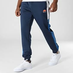 Budget 🎉 Pantalon Jogging A Bandes Vipolla SXP15832 Bleu Marine de Ellesse 🤩