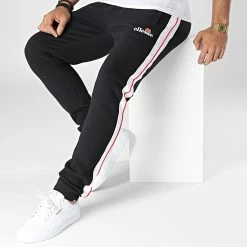Acheter 😍 Pantalon Jogging A Bandes Potno SHQ17629 Noir de Ellesse ❤️ -Ellesse Soldes ellesse 346953 SHQ17629 BLACK 20221124T093315 03